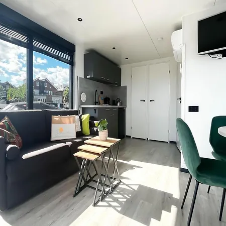 Unique Houseboat On Uitgeester Botel *